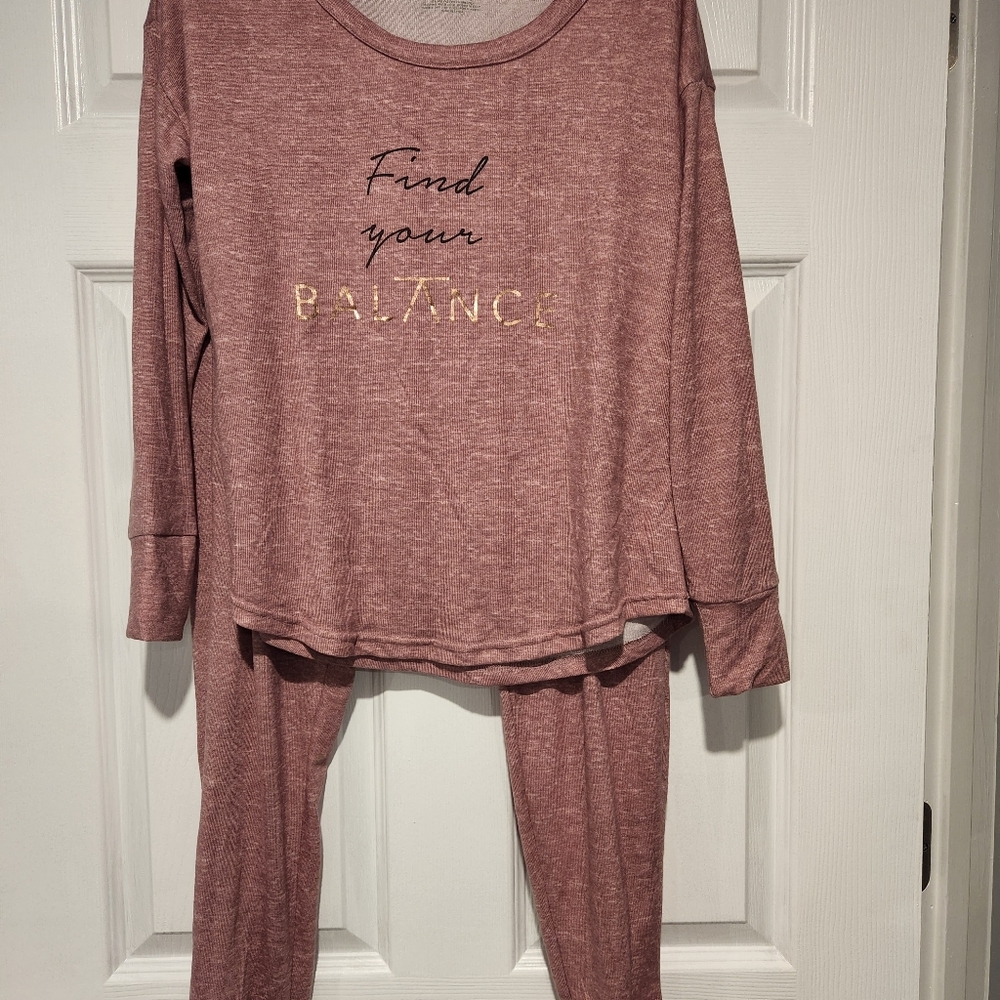 Danskin: Pajamas/Leisure Wear, Size Small